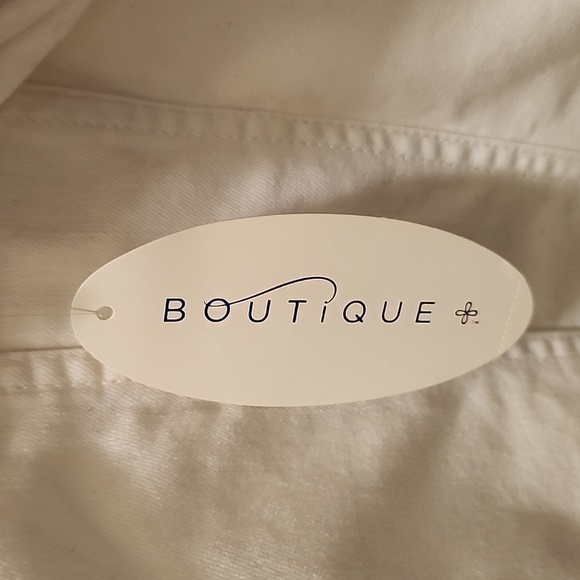 NWT! - White Denim Jacket - Picture 6 of 6